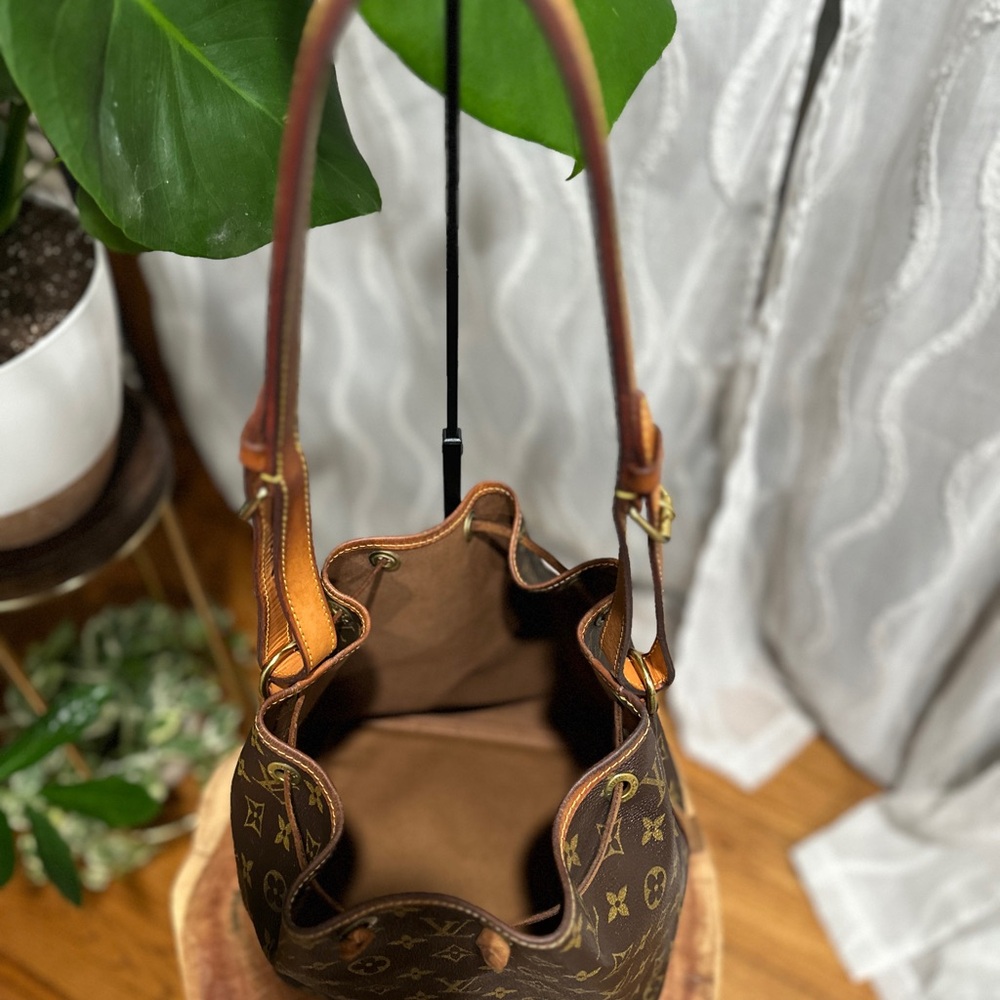 Louis Vuitton LV Petit Noé Monogram Bucket Bag Vintage w Dust Bag France - Picture 15 of 17